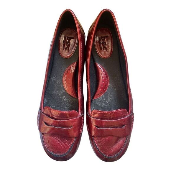 B.O.C. Red Metallic Patent Leather Penny Loafer Slip On Flats Size 9.5 EUC - Picture 1 of 5